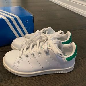 Adidas kids stan smith shoes